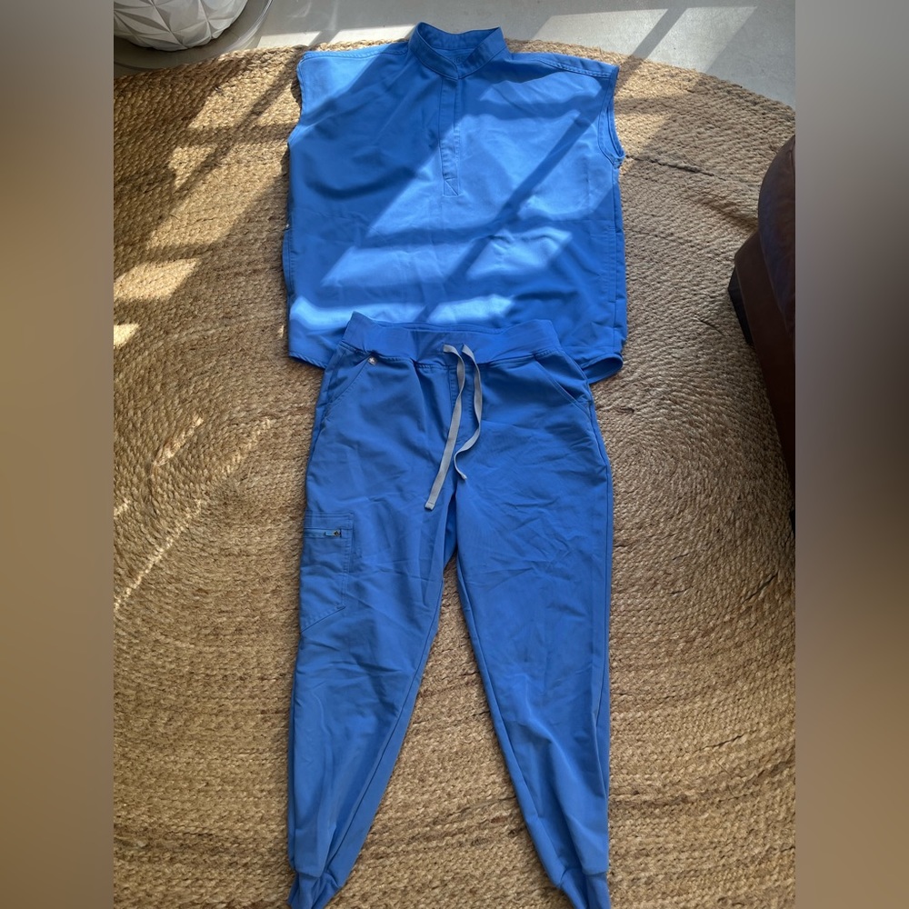 figs ceil blue set